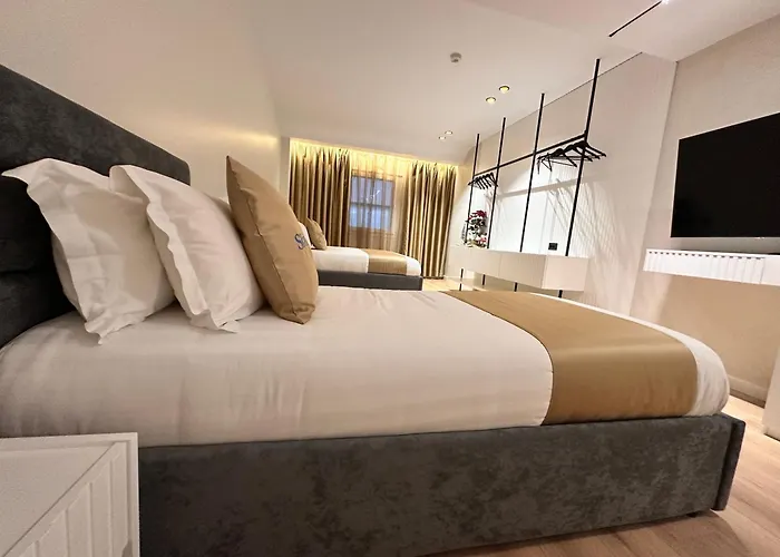 Sky 2 Hotel Tirana
