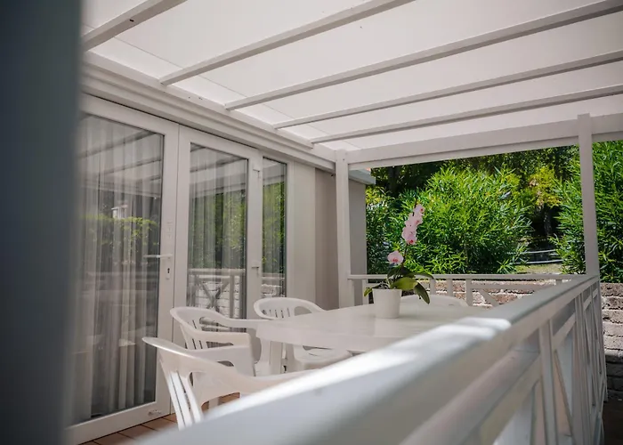 Green Garden Village con piscina, spiaggia riservata e parcheggio Sirolo