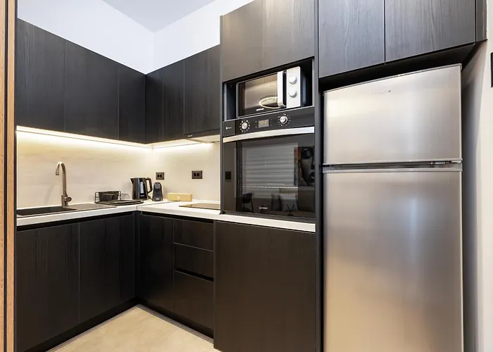 Socrates Studios And Suites
