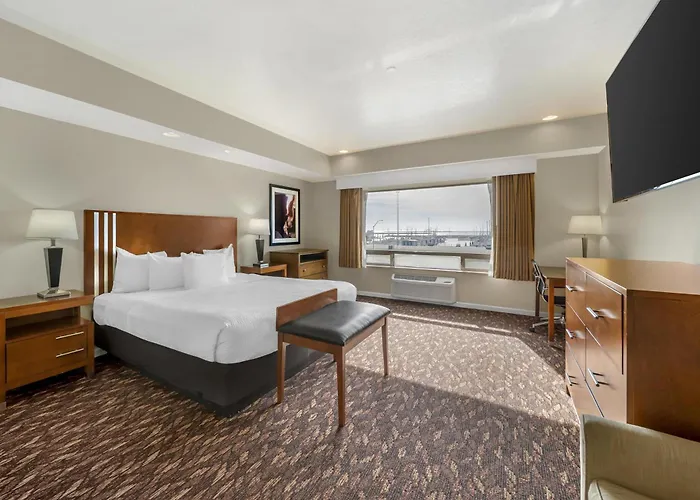 Best Western Plus Northwoods Inn Crescent City
