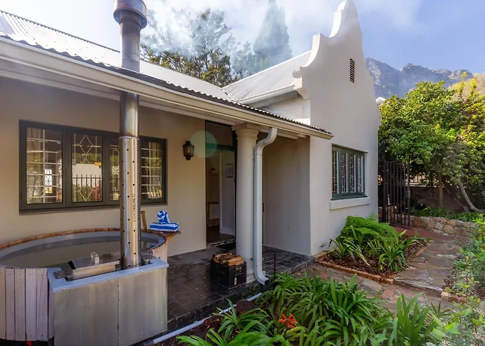 Camps Bay Village - Stone Cottages Le Cap