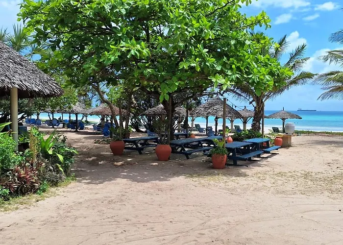 Kipepeo Beach And Village