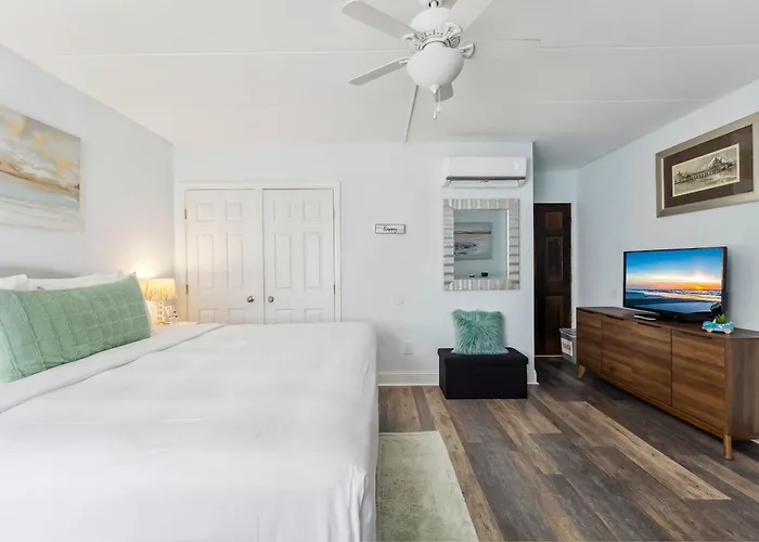 Daytona Inn And Suites