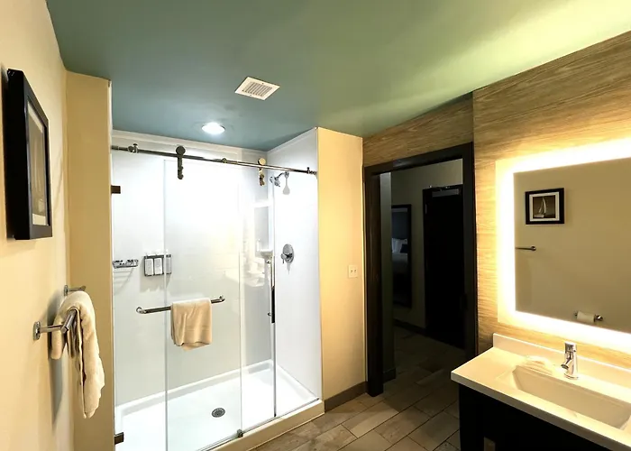 Marina Bay Hotel & Suites, An Ascend Collection Hotel Chincoteague