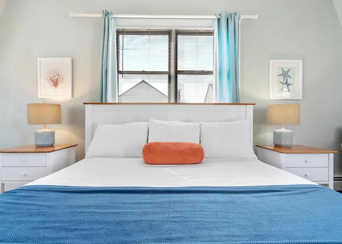 The Lighthouse Inn & Suites York