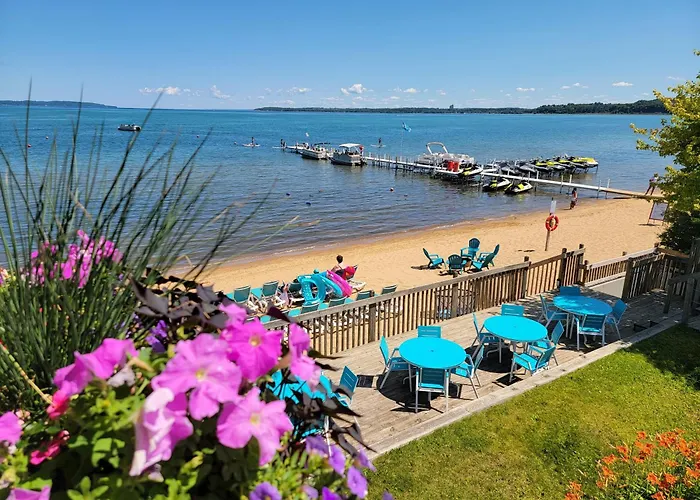 Brio Beach Inn Traverse City
