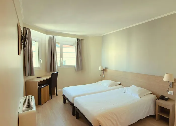 Hotels in Antibes