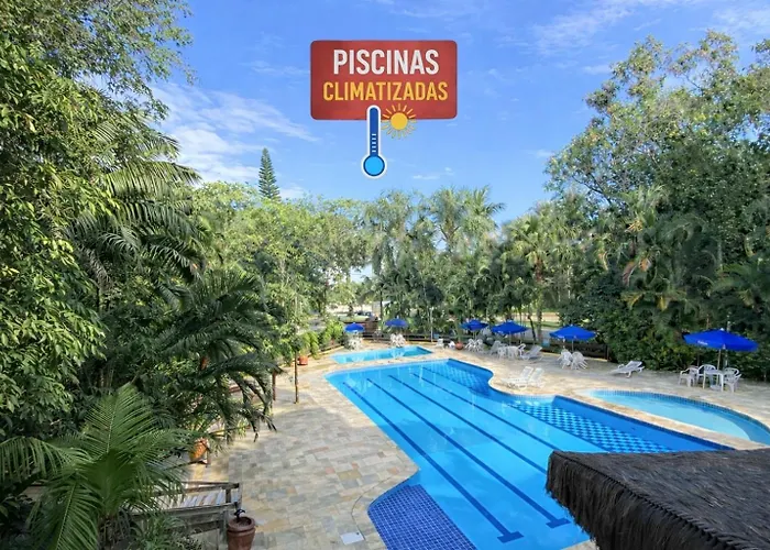 Fabuloso flat 243 Amarílis 2 piscinas climatizadas, SKY 170 canais carregador veiculo elétrico Riviera de São Lourenço, Bertioga Apartamento Duplex inteiro, cozinha equipada completa, serviço de praia, limpeza e trocas diária de toalhas, wi-fi 500mb