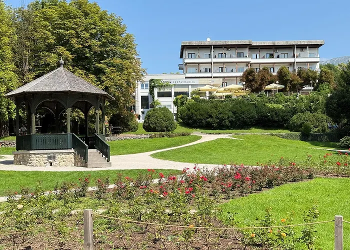 Lakefront Bled - Rooms & Apartments