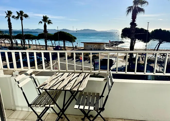 T3 sur la plage vue féerique mer,wifi, parking inclus , clim La Ciotat