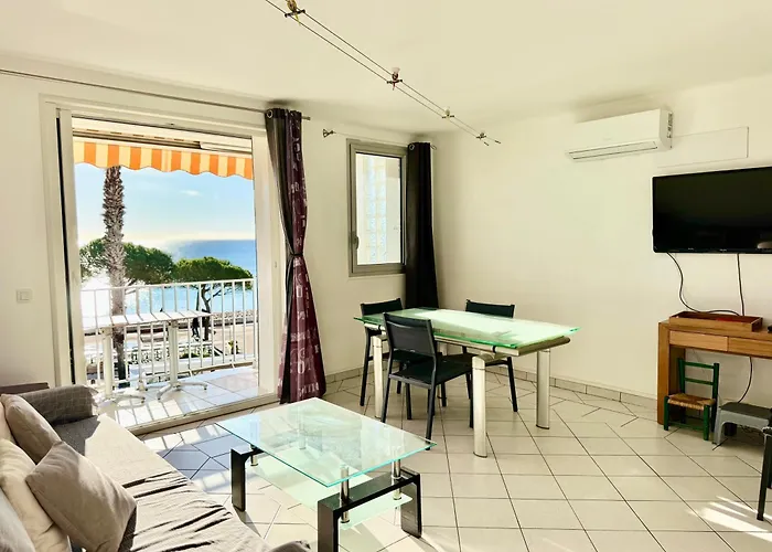 T3 sur la plage vue féerique mer,wifi, parking inclus , clim La Ciotat