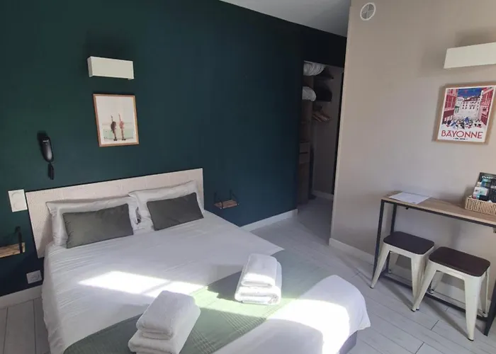 Hotel Saint James