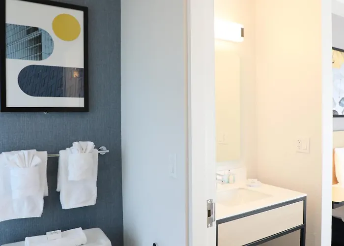 Mountain View Hotels