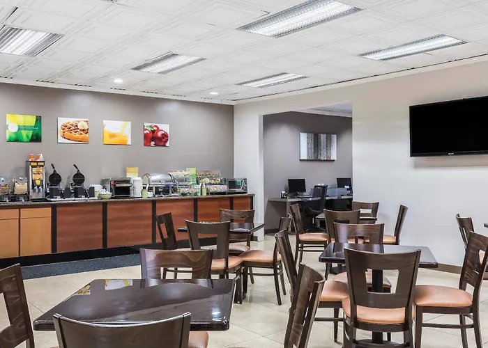 Quality Inn & Suites Los Angeles Airport - Stadium District Inglewood