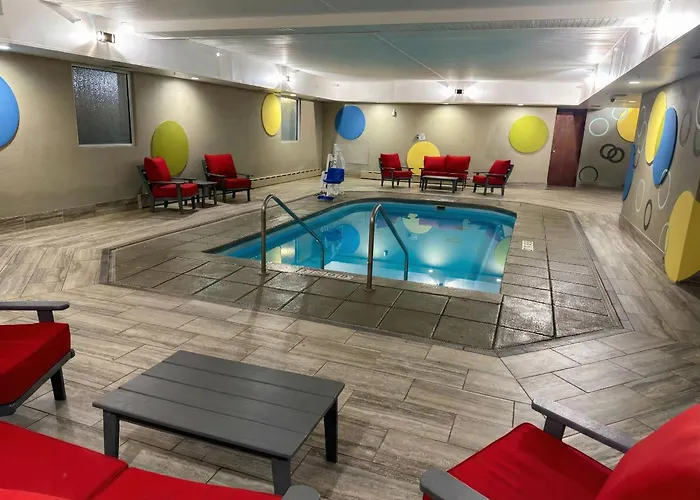 Best Western Plus Sandusky Hotel & Suites