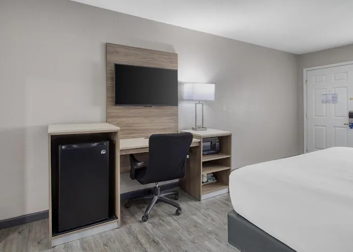 Surestay Hotel By Best Western Spring North Houston