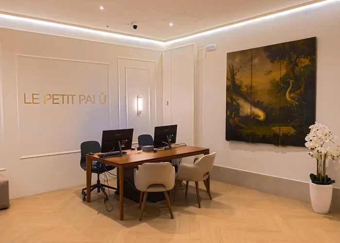 Le Petit Palue-Fuencarral Hotel Madri