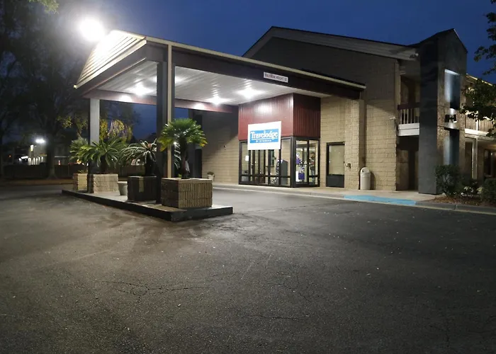 Travelodge By Wyndham North Charleston