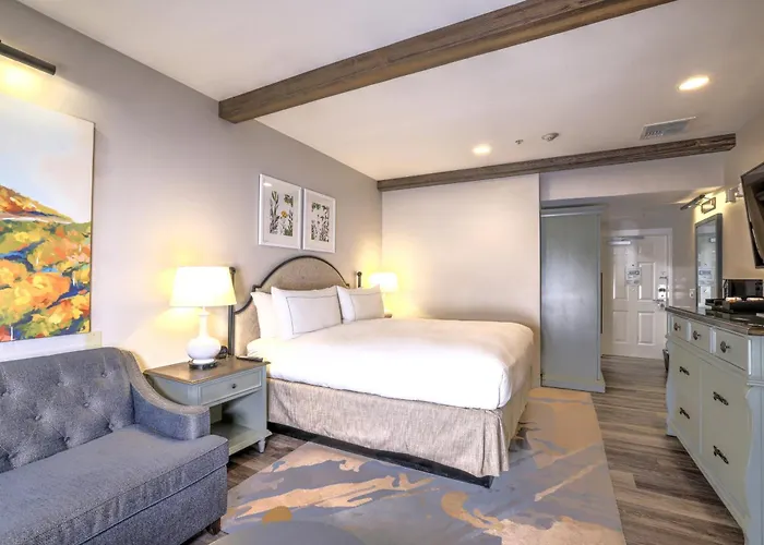 The Lodge At Healdsburg, Tapestry Collection By Hilton