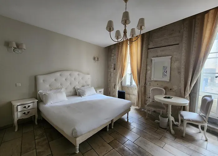 Hotel Du Palais Des Papes