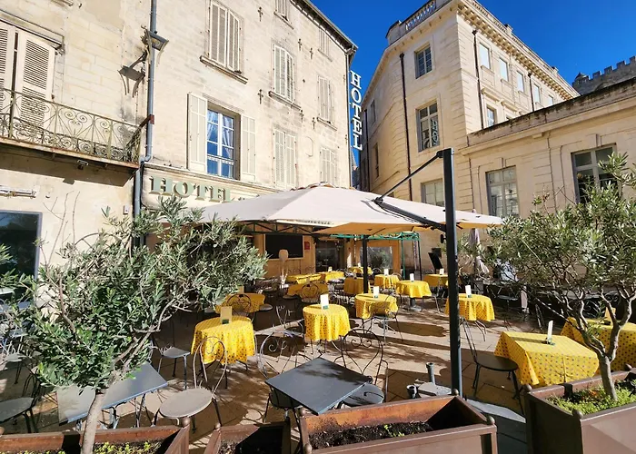 Hotel Du Palais Des Papes