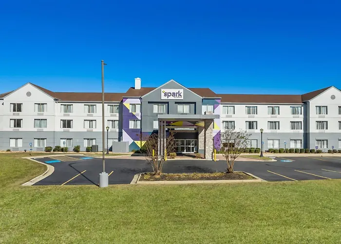Spark By Hilton Macon North
