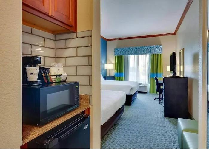 Comfort Inn & Suites Waco Woodway