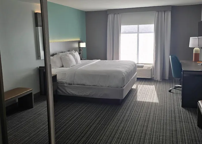 Comfort Inn & Suites Marion I-57