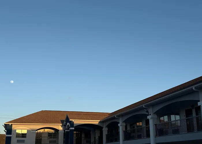 Crystal Inn - Garth Rd Baytown