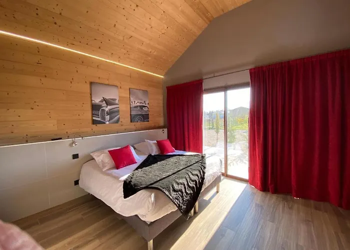 World Hotel Saint-Vulbas