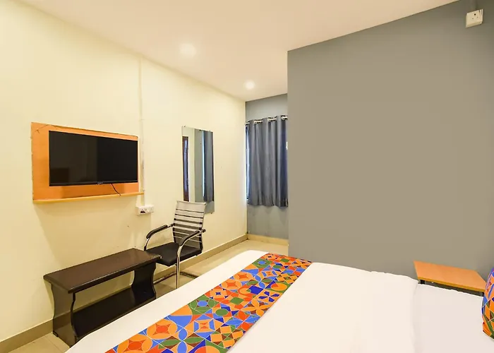 FabHotel Vedhanshi