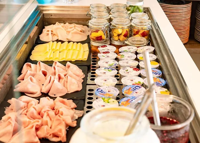 Alexandra Bb & Brunch - Beach Front - Healthy Xxl Breakfast & Brunch Until 12 30 Misano Adriatico