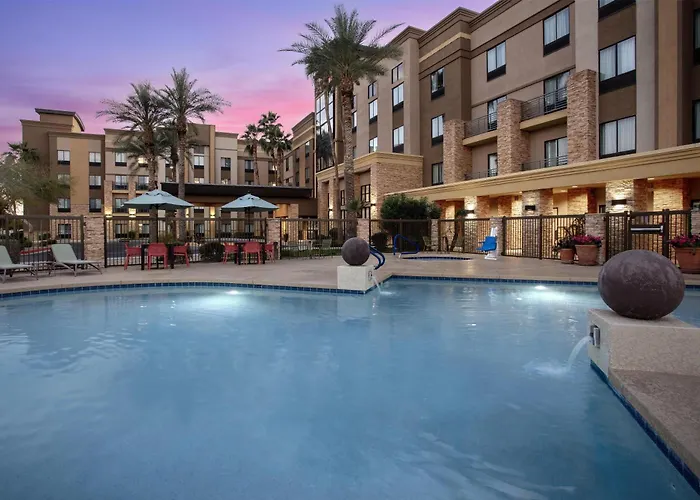 Hampton Inn & Suites Phoenix Glendale-Westgate