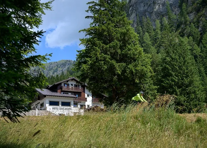 Hotel Garni Roberta Malga Ciapela