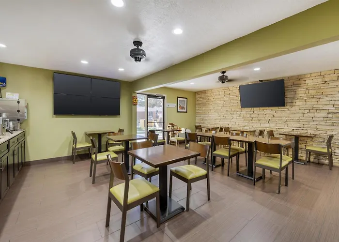 Best Western Airport Albuquerque Innsuites Hotel & Suites