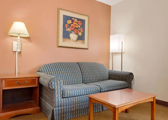 Ramada By Wyndham Provo Hotel