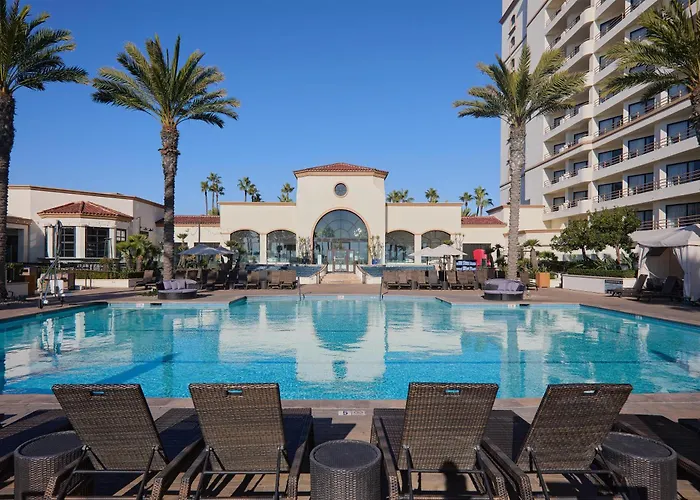 The Waterfront Beach Resort, A Hilton Hotel Huntington Beach