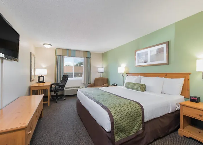 Baymont By Wyndham Pierre Hotel