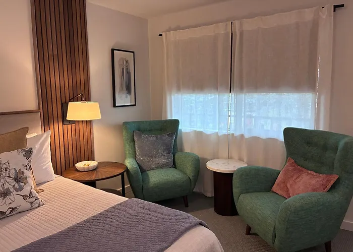 Friday Harbor Hotels