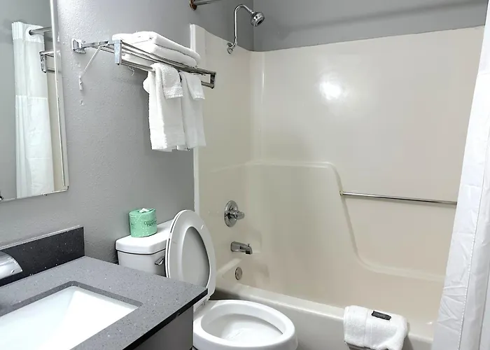 Americas Best Value Inn Fargo