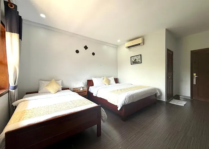 The Moon Kampot Boutique