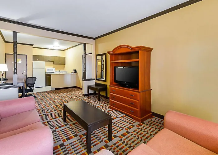 Quality Inn & Suites Lubbock South