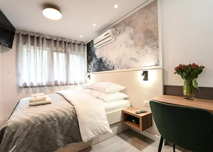 Laurea Rooms Split
