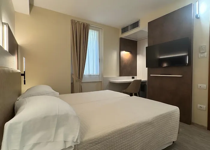 Hotel Roma Garda 