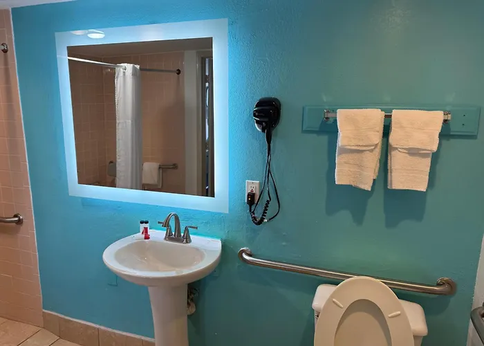 Howard Johnson By Wyndham Ft. Myers Fl Fort Myers