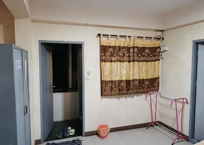 Hotel Dutch Guest้้House Chiang Mai