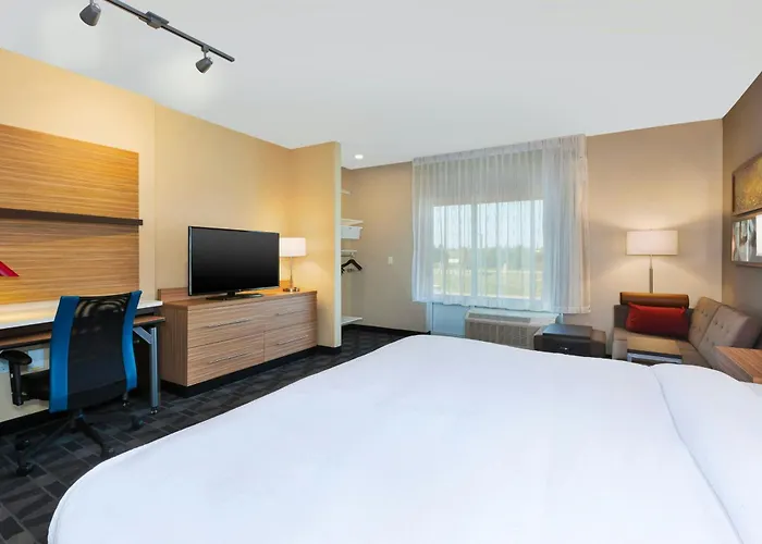 Towneplace Suites By Marriott Grand Rapids Airport Southeast Cascade