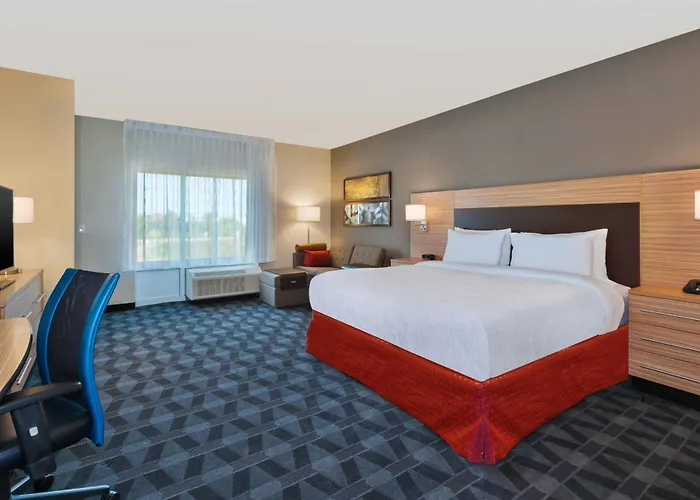Towneplace Suites By Marriott Grand Rapids Airport Southeast Cascade
