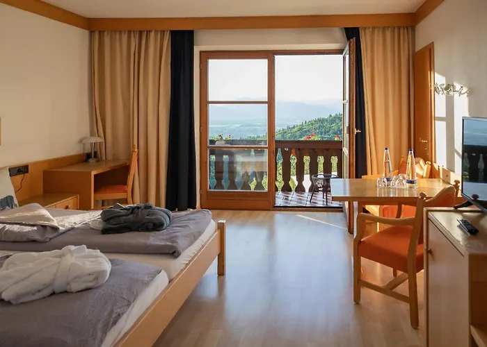 Hotels in Piding