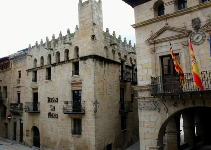 Hotel Fonda la Plaza Valderrobres